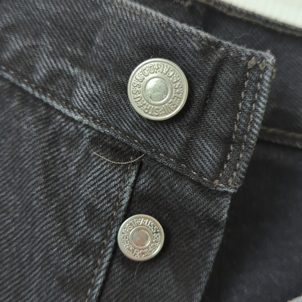 Levi's 501 Classic Distressed High Rise Cut Off Button Fly Jean Shorts Black 29 - Picture 7 of 13